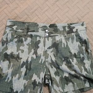 Columbia women shorts